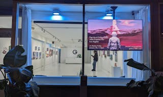 Gloss White Gallery Space on Fairfax Ave - Image 14