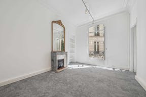 Beautiful Haussmannien Showroom Fashion Week - Image 10