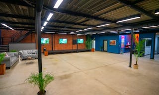 Modern Industrial Warehouse Space in DTLA for events, film/tv and photo shoots - Image 4