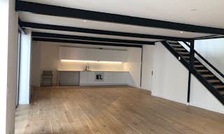 LOFT BAS-MONTREUIL PLACE DU MARCHE: EVENT EXPO SHOOTING SHOWROOM - Image 1