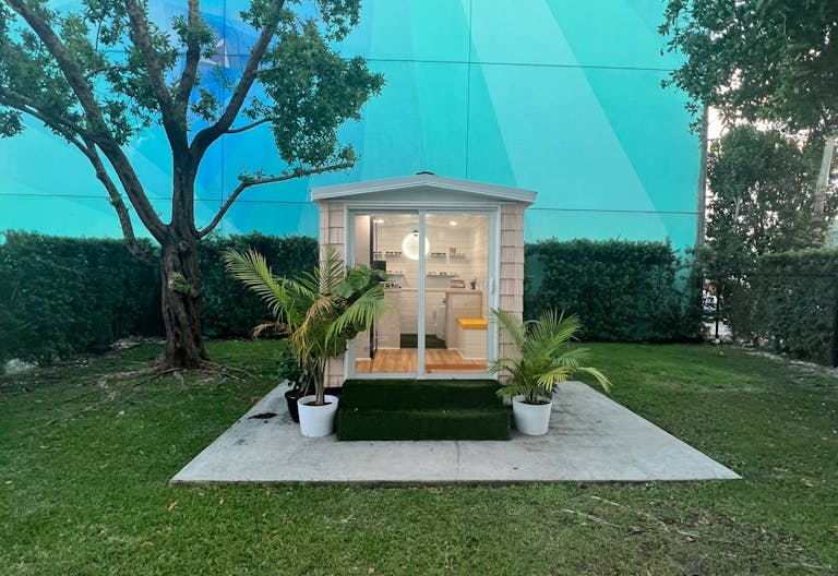 Tiny House Vibes with Miami Style *Art Basel* - Image 1