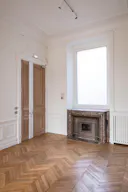 Un luxueux appartement en face du jardin des tuilerie - Image 2