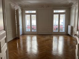Luxury Apartment Paris - Image 1