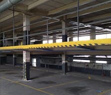 Industrial Space - Former Garage - Paris 11th Arrondissement - Image 4