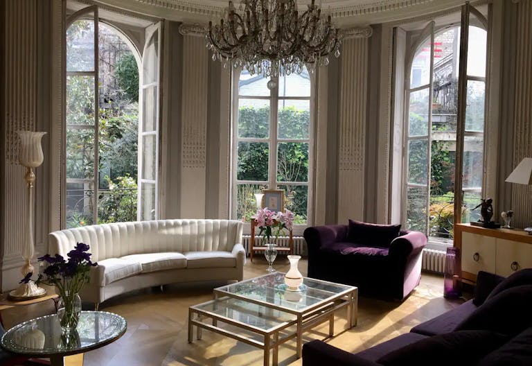 Magnificent Apartment in an 18th-Century Mansion - Image 0