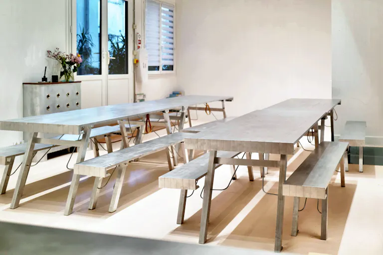Espace modulable au calme, mobilier aluminium, Paris 10e - Image 2