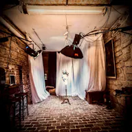 Passage dagorno Pop Up Boutique - Image 14