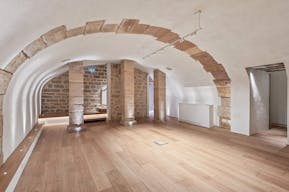 Élégante Galerie Éphémère à Paris - Image 6