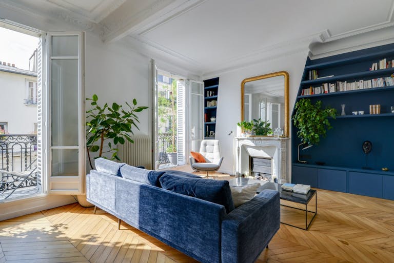 Bel appartement haussmannien avec balcon et vue tour Eiffel (max. 12 personnes) - Image 4