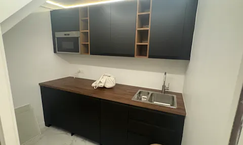 Elégant Showroom Boutique Ephémère in Paris - Image 0