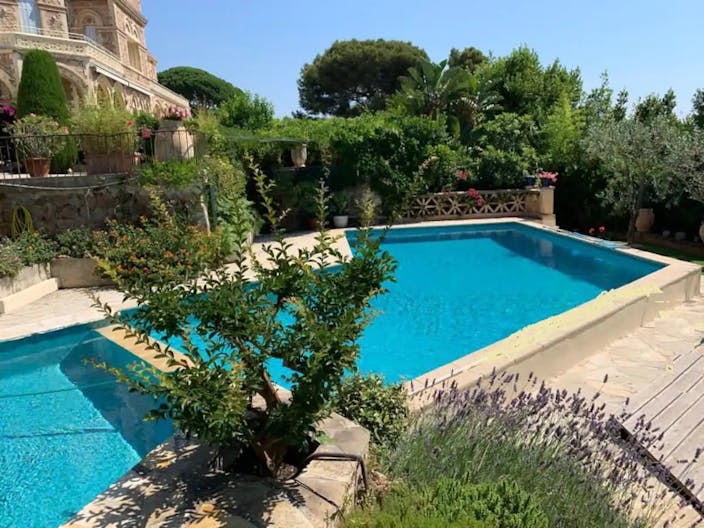 Terrace  Cannes - Image 4