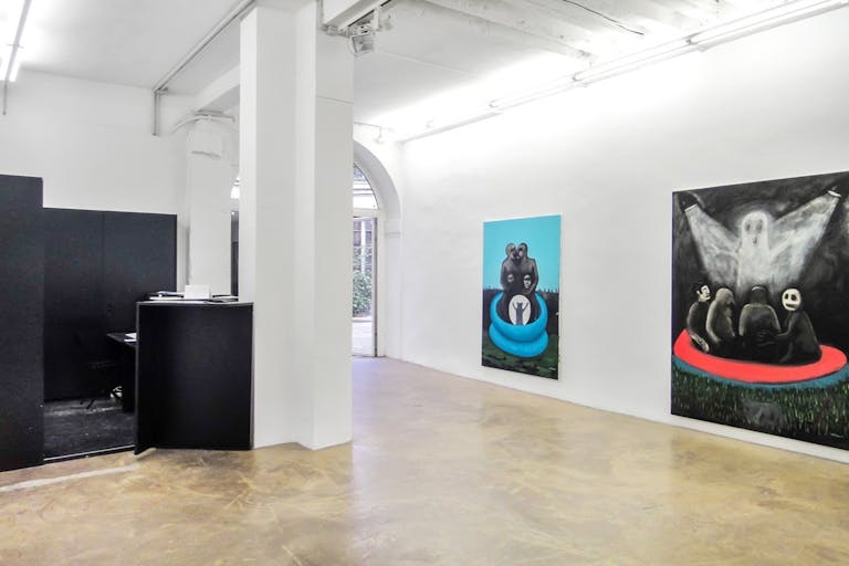 Spacious Gallery in Le Marais - Image 2