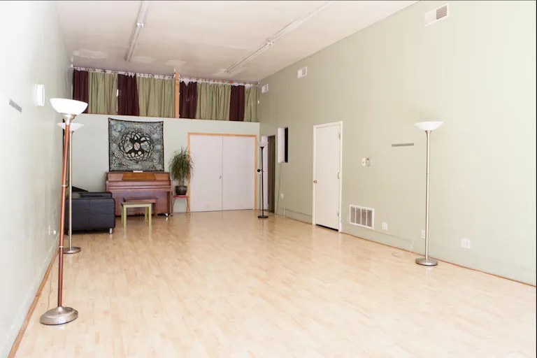 Bright Pop Up Space in San Francisco - Image 3