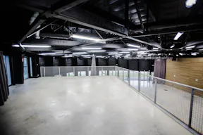 Superbe grand espace événementiel - Image 9