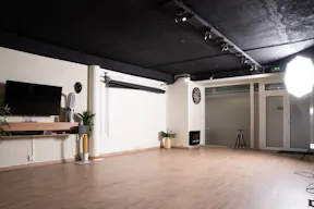 Avenue de verdun Showroom - Image 0