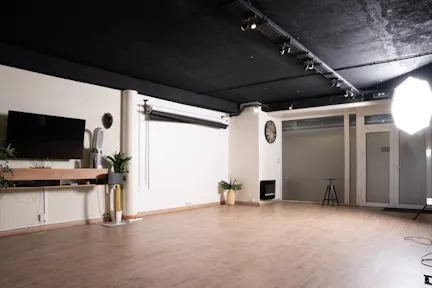 Avenue de verdun Showroom - Image 0
