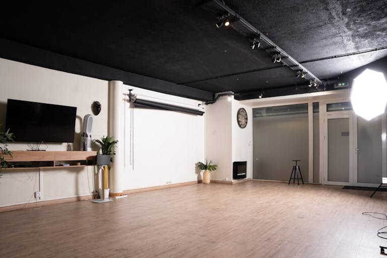 Avenue de verdun Showroom - Image 0