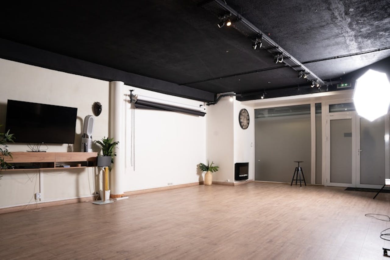 Avenue de verdun Showroom - Image 0