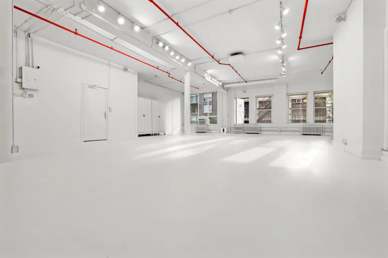 Flatiron Whitebox Studio - Showroom, Event Space, Photo & Video, 26-ft Cyclorama - Image 0
