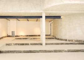 Historically classed store in Saint-Germain - Image 9