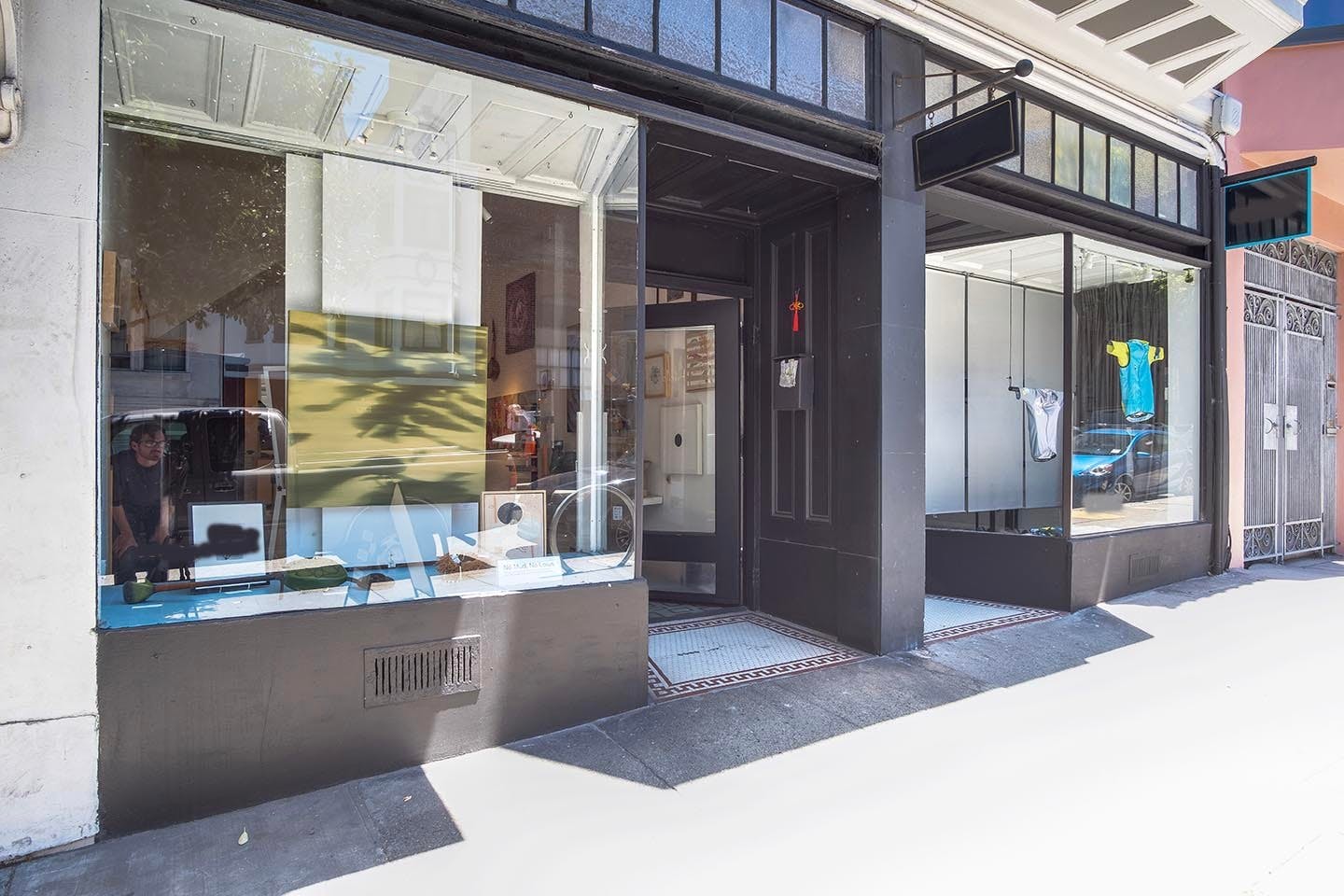 Modern Pop-Up Gallery in Nob Hill