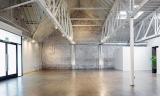 Beautiful Warehouse in South Park - Image 0