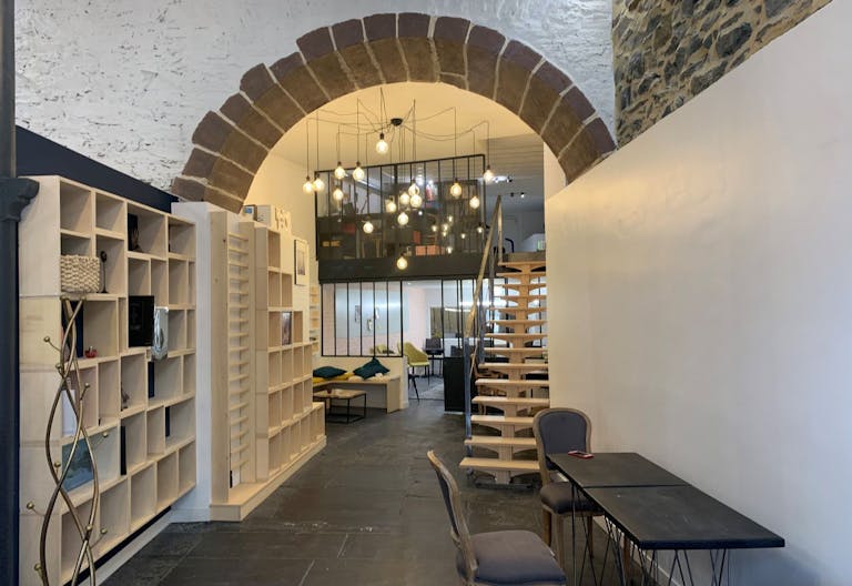 A Unique modular space, Art Gallery, Pop Up Store, Workshop, Team Building - Image 2