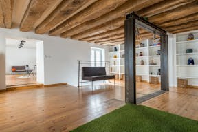Charming Workshop / Showroom for Rent - Paris Le Marais - Image 6