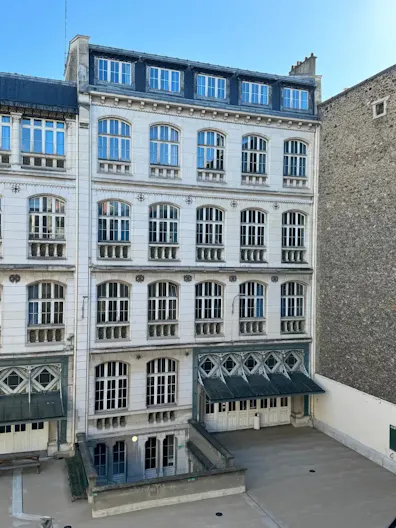Bâtiment hausmannien - Image 1