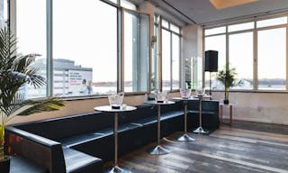 Breathtaking Hudson River Views - Sophisticated and Elegant Venue in Hell's Kitchen - Image 2