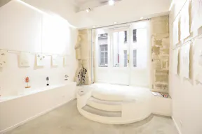 Classic Pop-Up Store in Rambuteau - Image 2