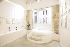 Classic Pop-Up Store in Rambuteau - Image 2