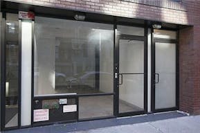 Storefront white box in East Village - Image 3