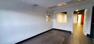 SPACIOUS WAREHOUSE with offices!! Espacioso almacenaje + oficinas - Image 6
