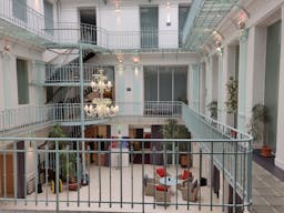 Atypical Space in the heart of Sentier - Image 12