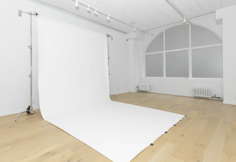 Midtown Photo Studio - Image 1