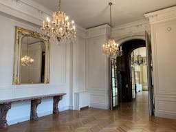 Superb Mansion in 16th arrondissement - Image 5