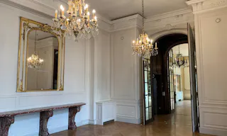 Superb Mansion in 16th arrondissement - Image 5