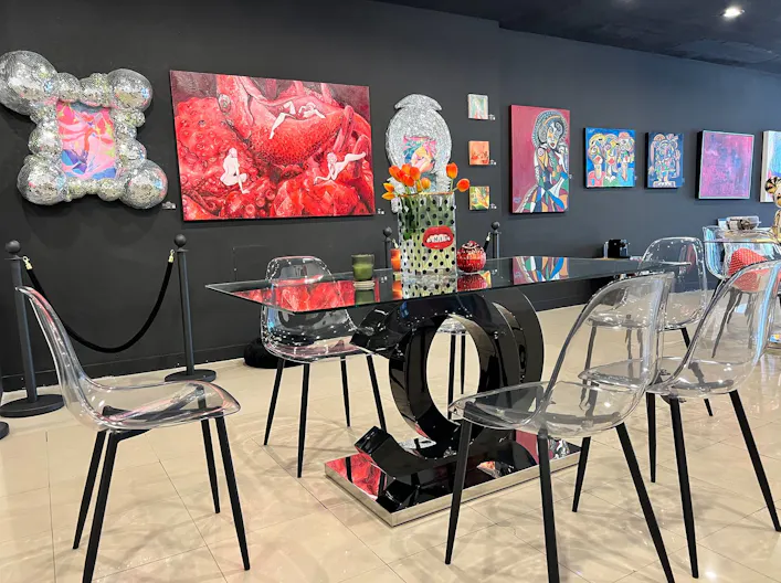 Contemporary Art Gallery - Downtown Miami - Image 0