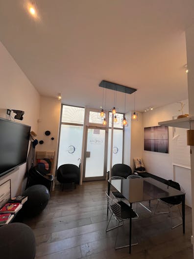 Opportunité Exceptionnelle pour Votre Showroom à Paris - Image 3