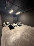 Luxurious Pop Up Retail in Noho - Image 5
