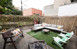 Colorful Spacious Garden Apartment - Image 25