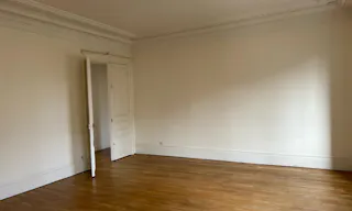 Apartment Showroom in Saint-Germain - Image 18