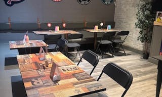 Lively and fully equipped sports bar located in the heart of Spanish Harlem - Image 6