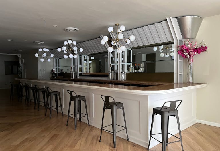 Williamsburg event space - private bar - Image 0