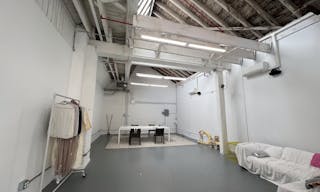 Spacious 1,200 sq ft Gowanus Studio with high ceilings - Image 0