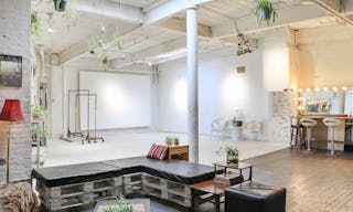 Beautiful Williamsburg Loft Studio - Image 1