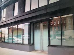 New building gallery space in Brooklyn - Image 1