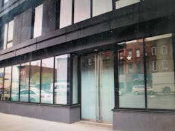 New building gallery space in Brooklyn - Image 1