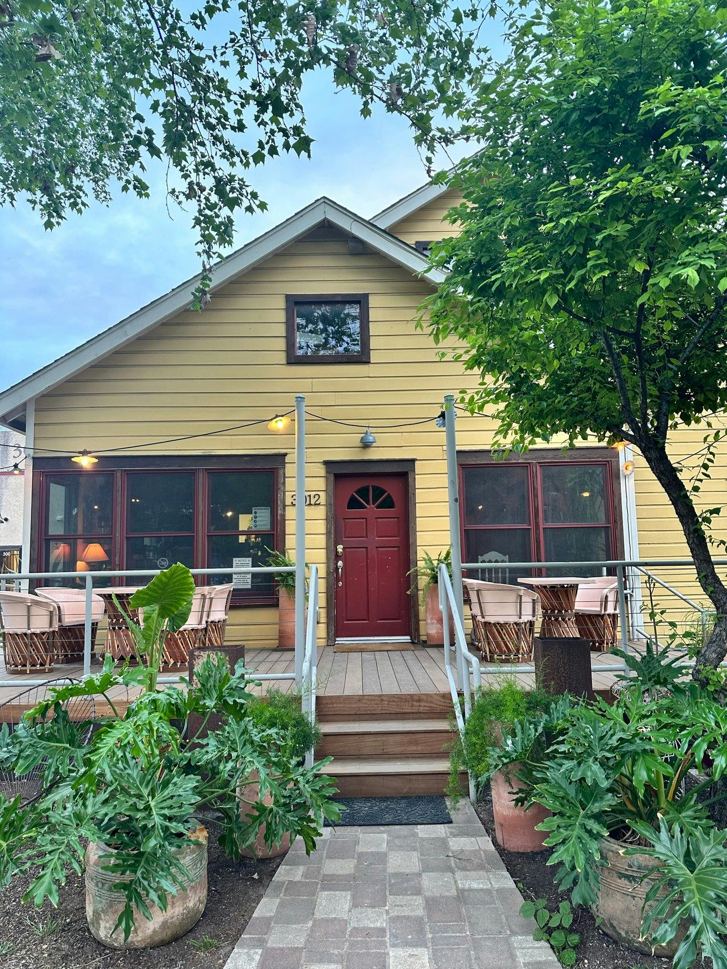 Unique 123 sqm Event and Showroom Space in East Austin